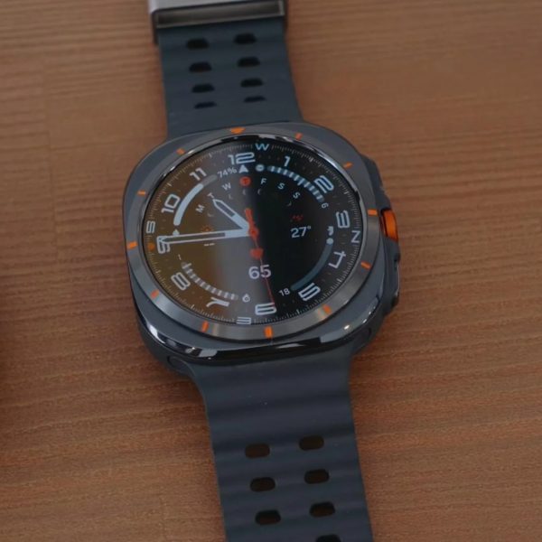 Galaxy Watch 7 Ultra Titanium New Design Smartwatch AA Black - Image 3